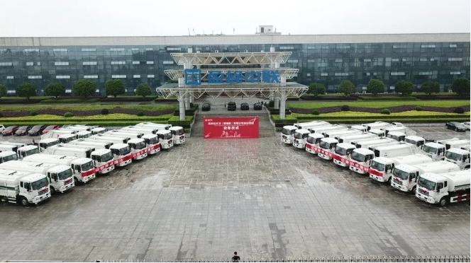 Ezpay(中国)环境批量环卫装备发往柬埔寨，助力“一带一路”建设